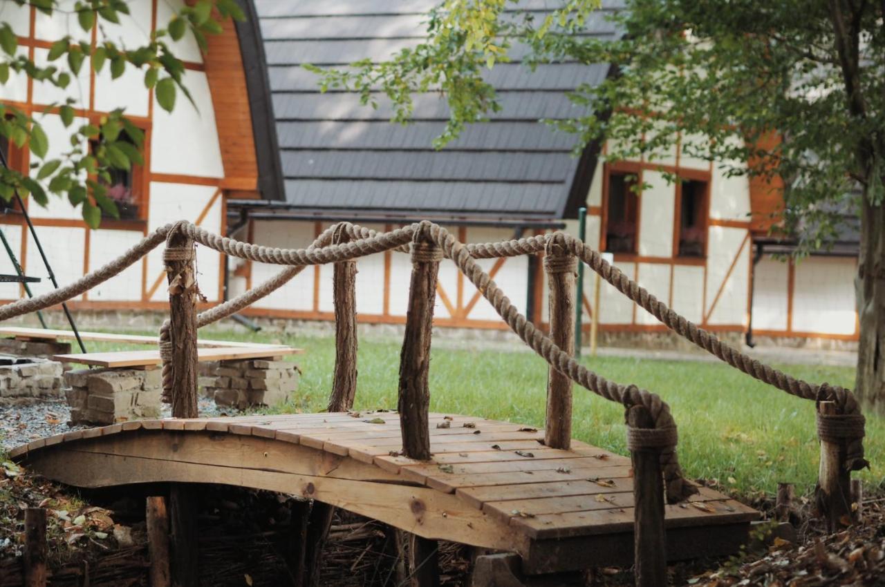 Sen I Wino, Domki Na Winnicy Ze Strefa Spa Zywiec Exterior photo