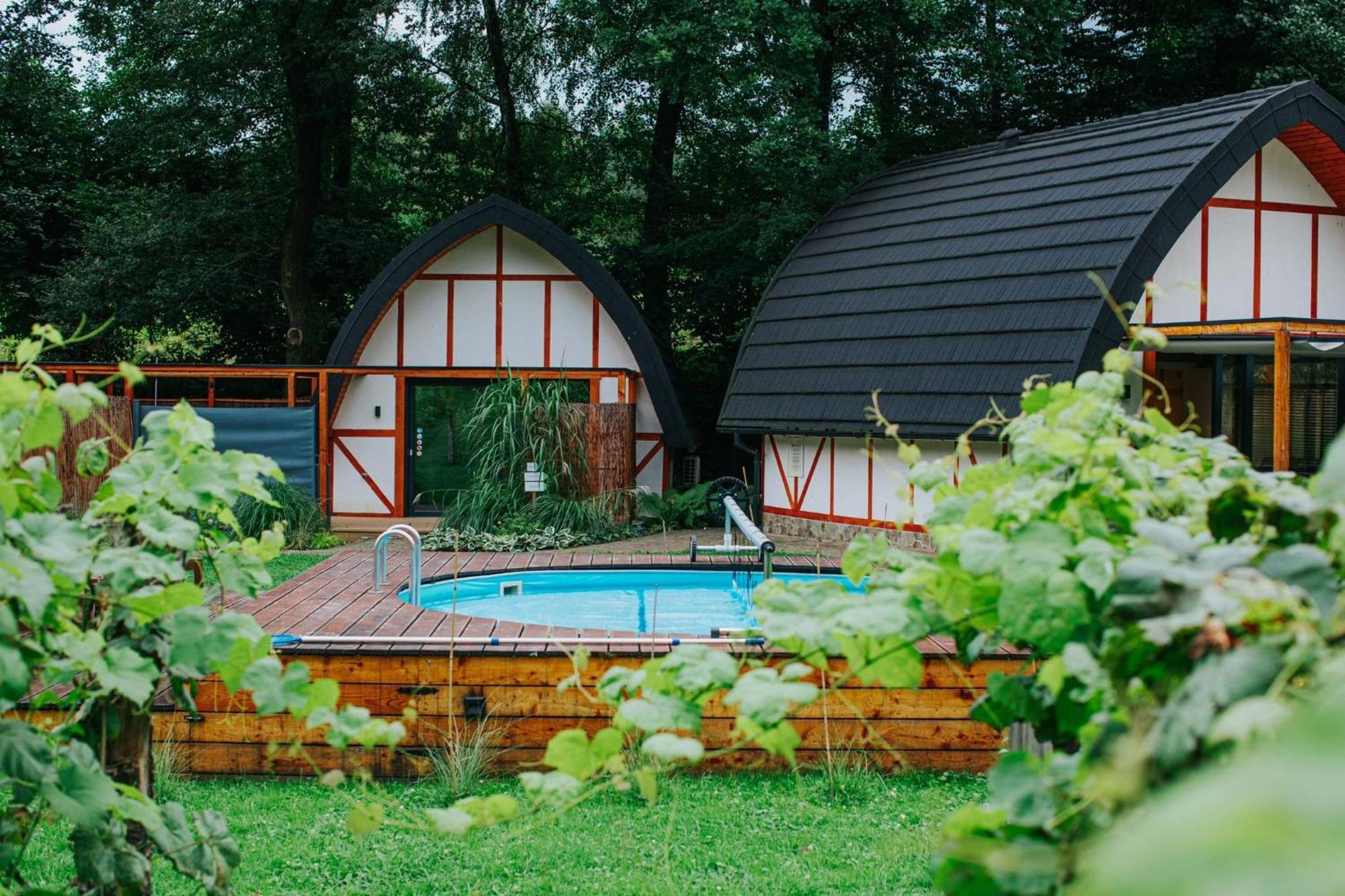 Sen I Wino, Domki Na Winnicy Ze Strefa Spa Zywiec Exterior photo