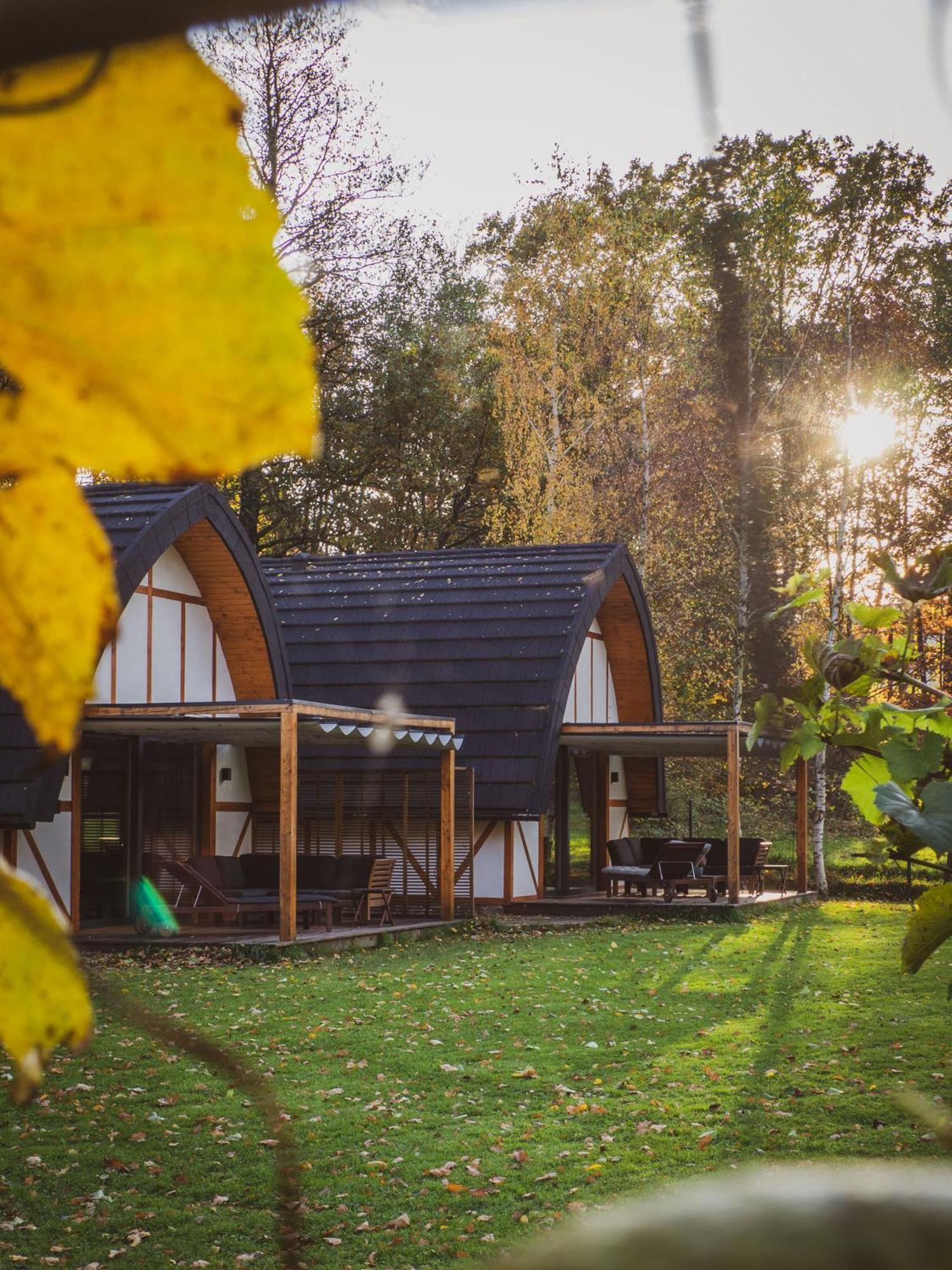 Sen I Wino, Domki Na Winnicy Ze Strefa Spa Zywiec Exterior photo