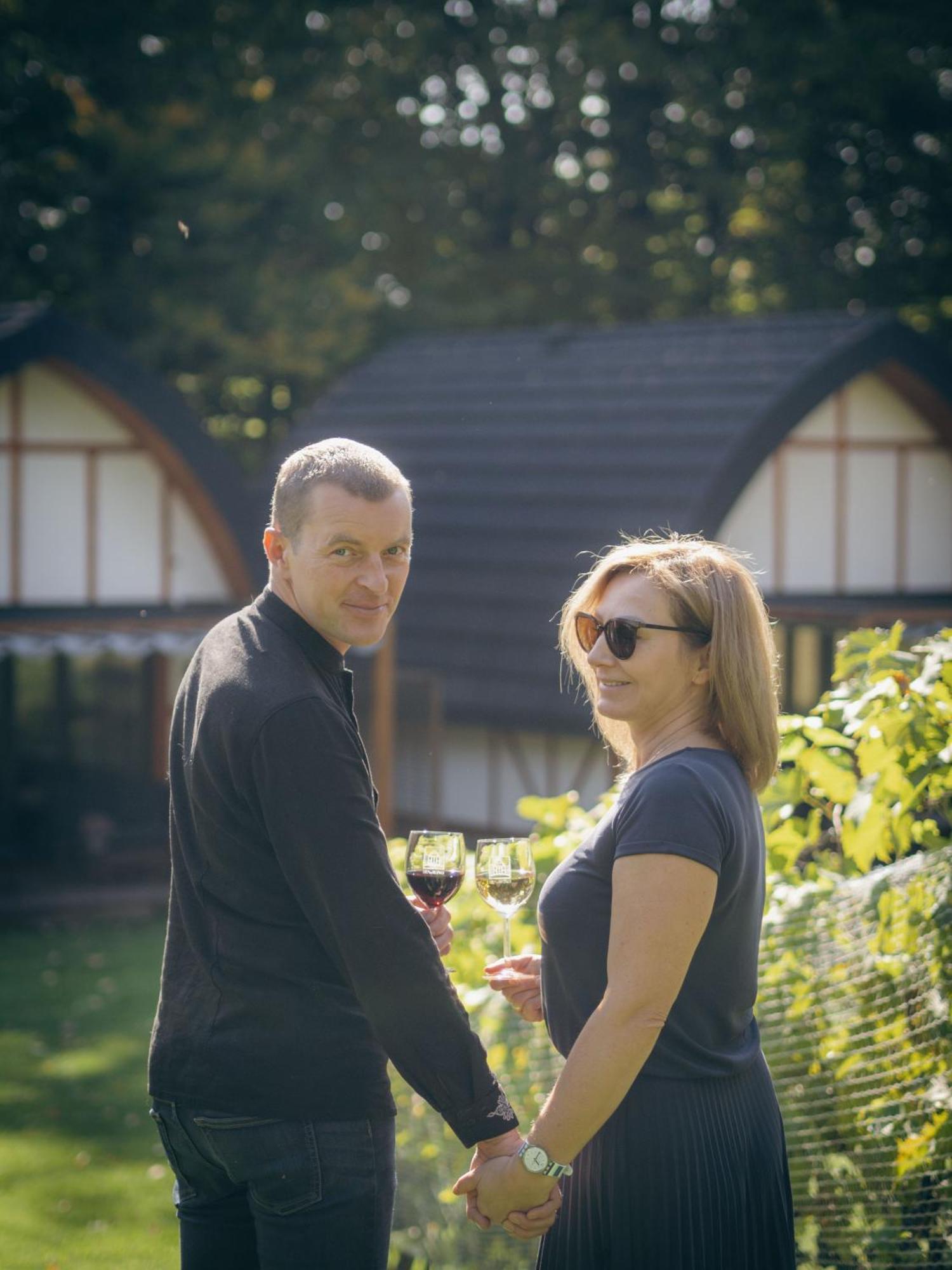 Sen I Wino, Domki Na Winnicy Ze Strefa Spa Zywiec Exterior photo